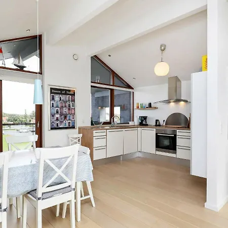 6 Person Holiday In Appartement